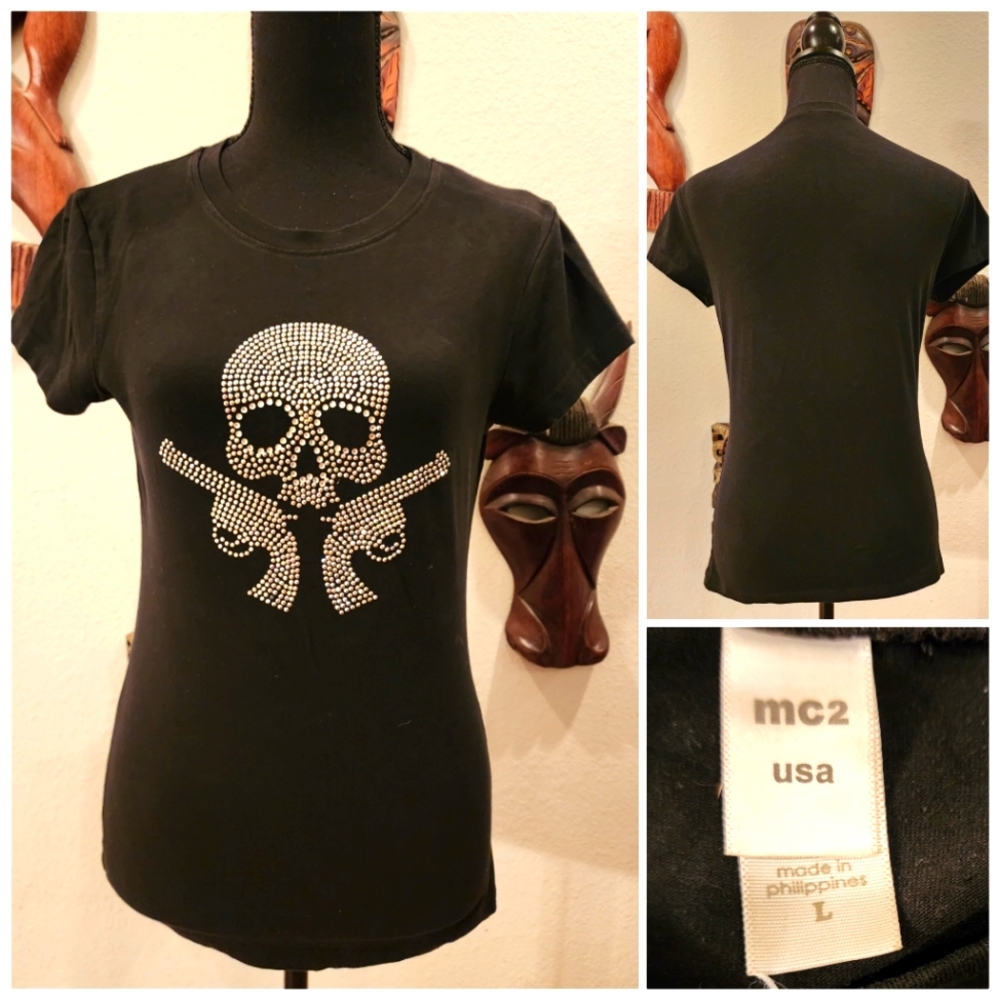 "Pew Pew" Skull & Two Revolvers Design in Studs, Size L (Really Fits S-M)